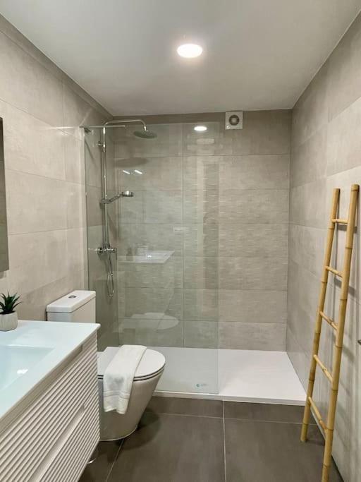 White Con Garaje Appartement