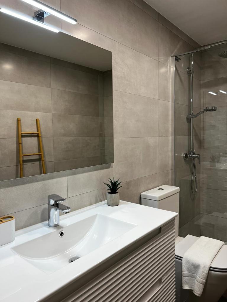 White Con Garaje Appartement